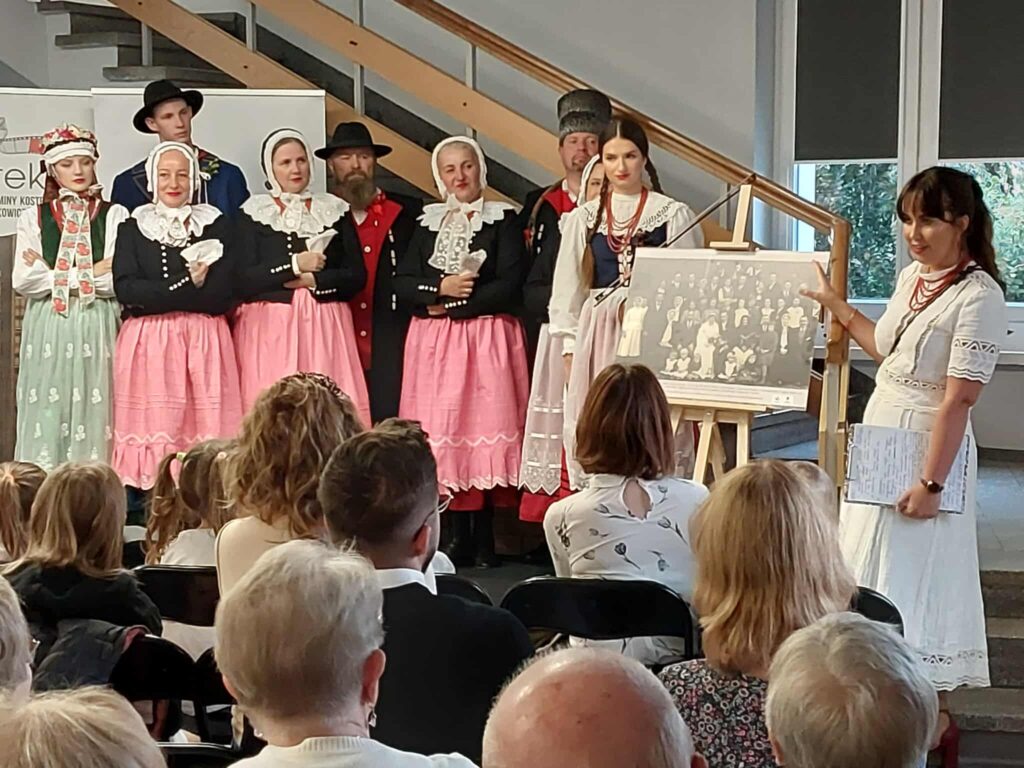 Festiwal Wesel Wielkopolskich prezentacja w bibliotece