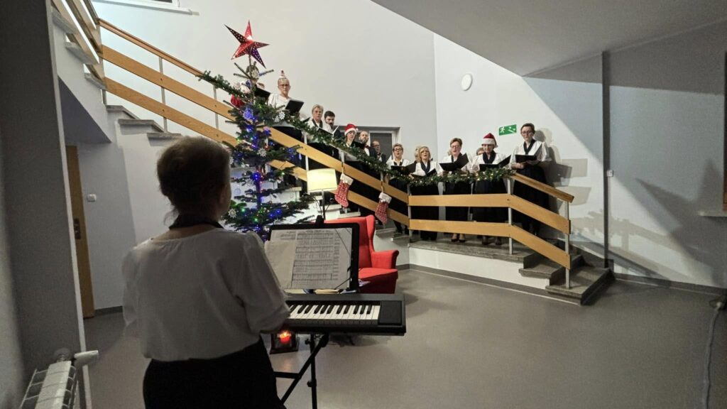 Cantores Assumptae koncert w Bibliotece Publicznej w Kostrzynie